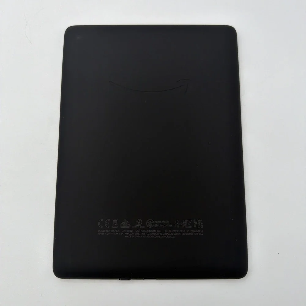 Amazon Kindle Paperwhite Signature Edition 11th Gen E-Reader M2L4EK - Good